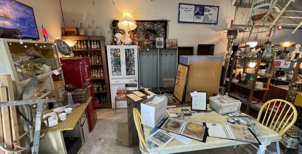 Vintage estate items prepared by Indiana auctioneer