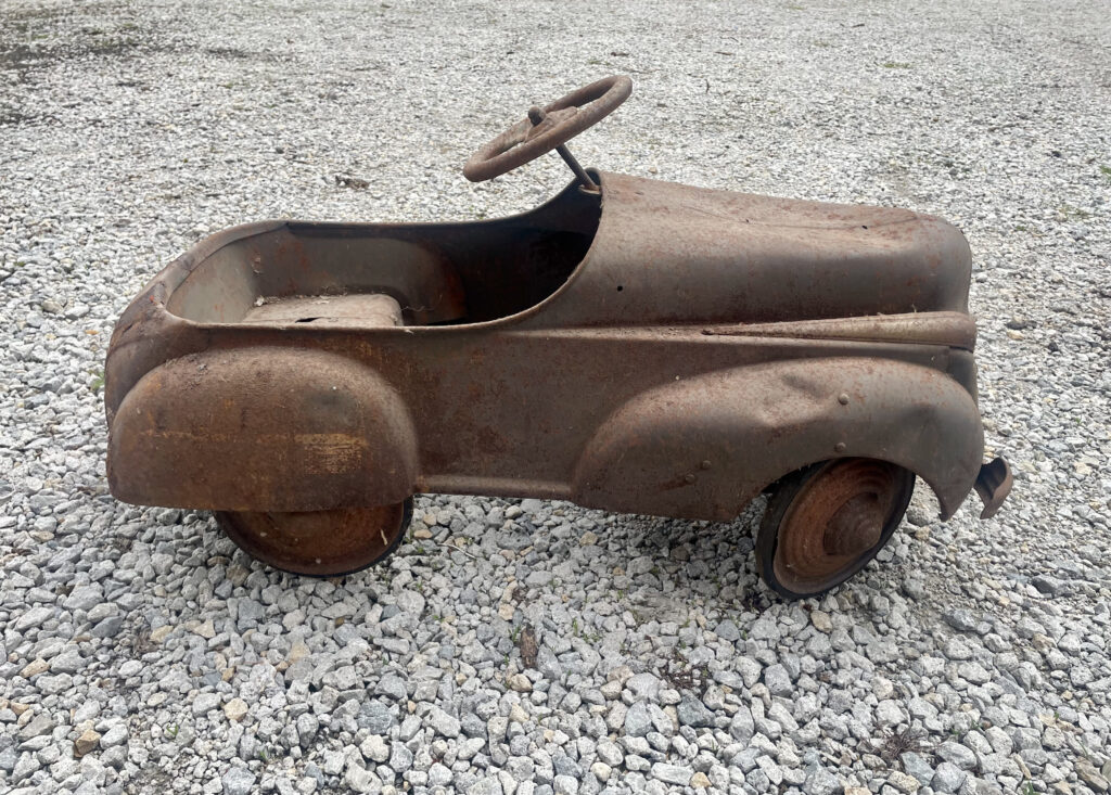 Heartland Auction Services barn setup for Indiana estate auctions